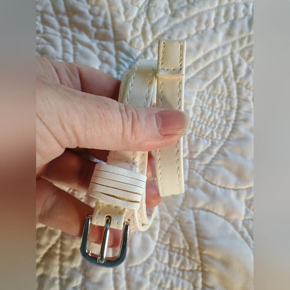 Thin White Belt with Cut-out Design And Silver Buckle